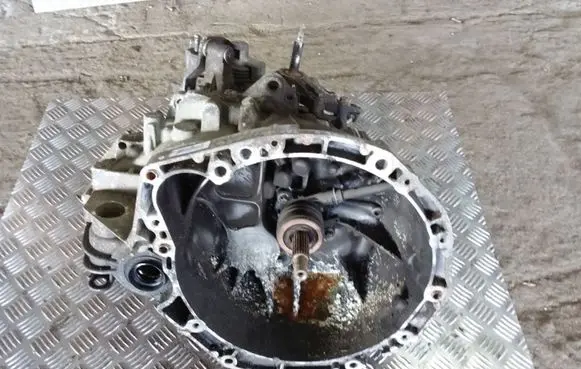 Nissan Primera Manual 6 speed gearbox 8200210599 141454