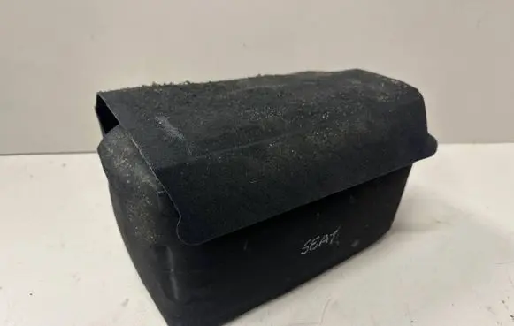 Seat Leon (5F) Battery box tray 