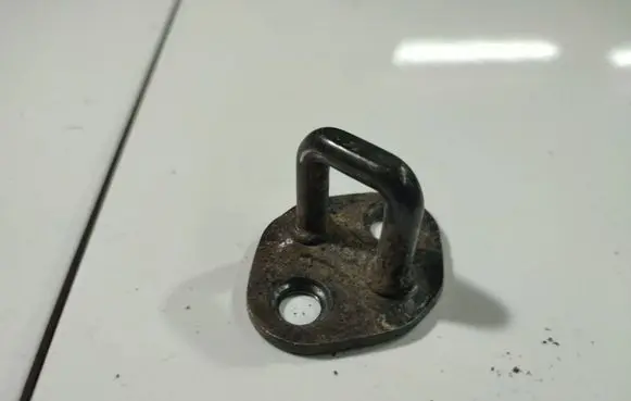 SsangYong Actyon Rear door lock loop/hook striker 