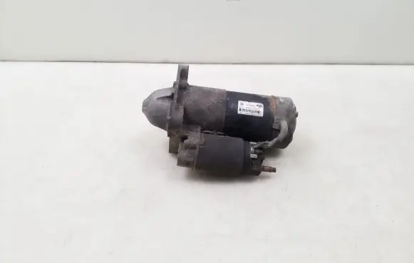 Opel Insignia A Starter motor 55353857