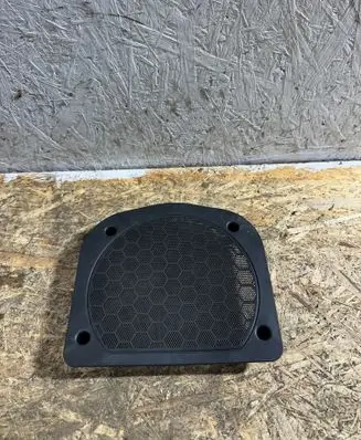 BMW X7 G07 Subwoofer grill/trim 2622511