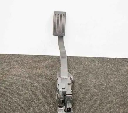 Volvo V40 Accelerator throttle pedal 31341777 6PV010368