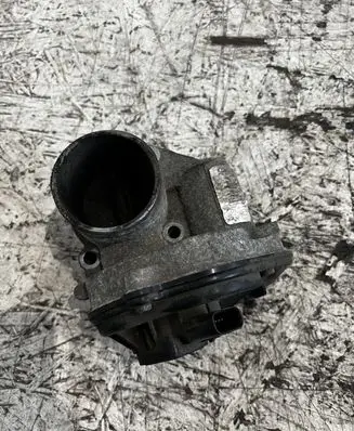 Ford Focus Electric throttle body valve VR2S6U9E927FC