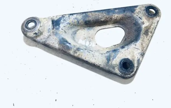 Opel Astra G Engine mounting bracket