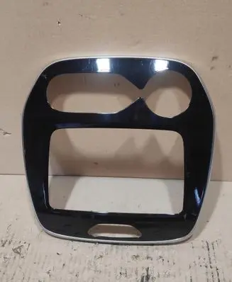 Renault Captur Head unit multimedia control 682703348R