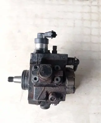 Hyundai i30 Fuel injection high pressure pump 0445010206
