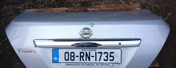 Nissan Tiida C11 Truck tailgate 