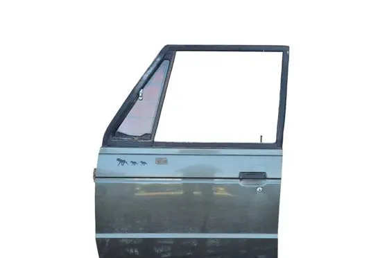 Mitsubishi Pajero Front door