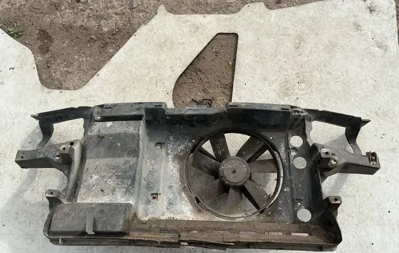 Volkswagen Golf III Top upper radiator support slam panel
