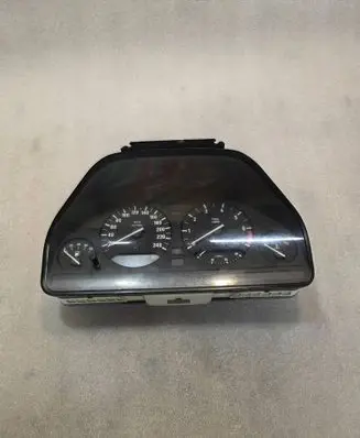 Speedometer (instrument cluster)