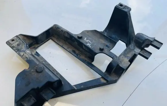 BMW X5 E53 Headlight/headlamp mounting bracket 224568