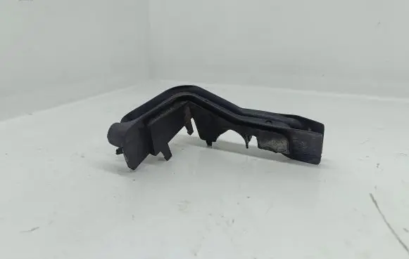 BMW 1 E81 E87 Engine compartment rubber 7140586