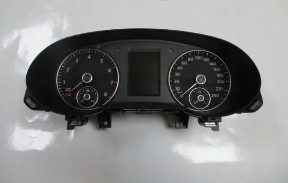 Volkswagen Sharan Speedometer (instrument cluster) 7N0920870P