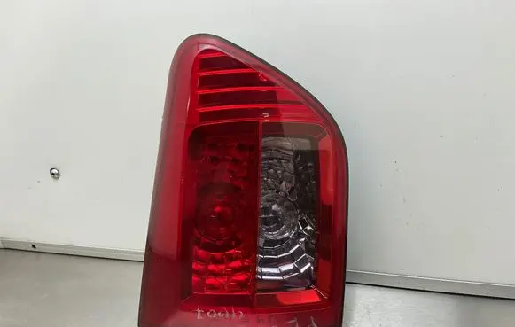 Peugeot 4007 Tailgate rear/tail lights 1146379 2437 1146379L