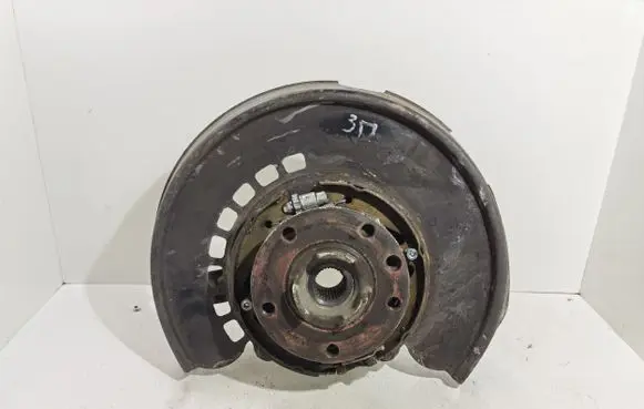 Audi Q7 4L Rear wheel hub 7L08505435