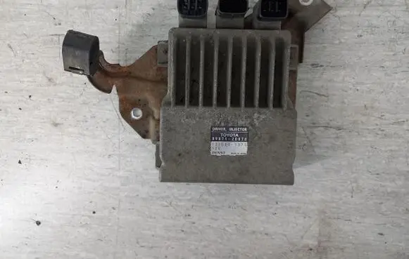 Toyota Avensis T250 Fuel injection control unit/module 
