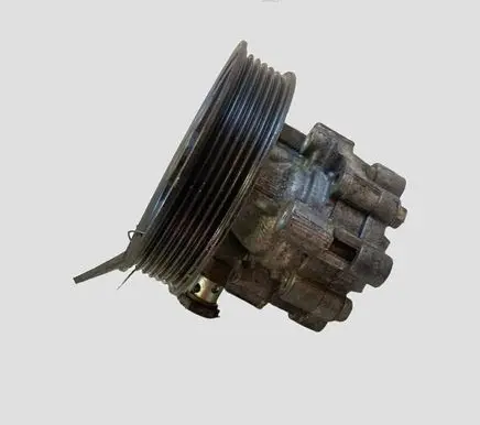 Opel Insignia A Power steering pump 55563329