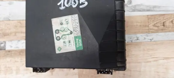 Volkswagen Touran I Fuse module 1K0937809 1K0937820 1K0937821