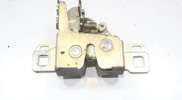 Jaguar XK8 - XKR Tailgate/trunk/boot lock/catch/latch 93BBF43200AE