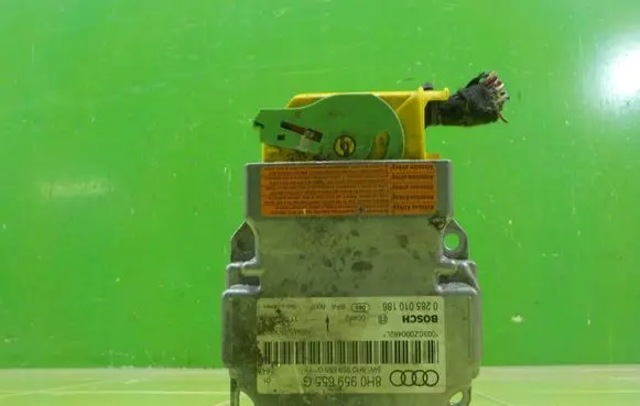 Audi A4 S4 B7 8E 8H Airbag control unit/module 0285010186