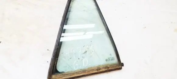 Peugeot 406 Rear vent window glass 