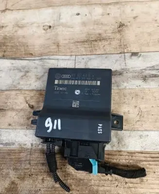 Audi A6 S6 C6 4F Gateway control module 4F0907468D