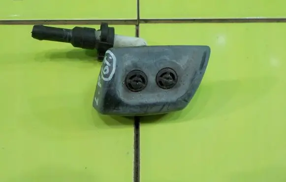 Volkswagen Scirocco Headlight washer pump PRZOD