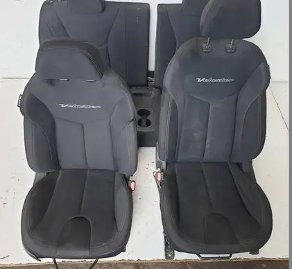 Seat set