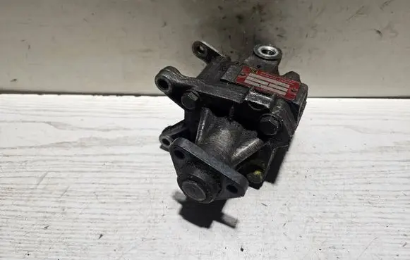 BMW 3 E36 Power steering pump 90BAR 2106126 10F94
