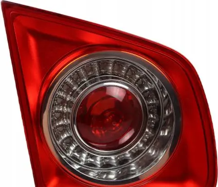 Volkswagen Jetta V Tailgate rear/tail lights 1K5945093