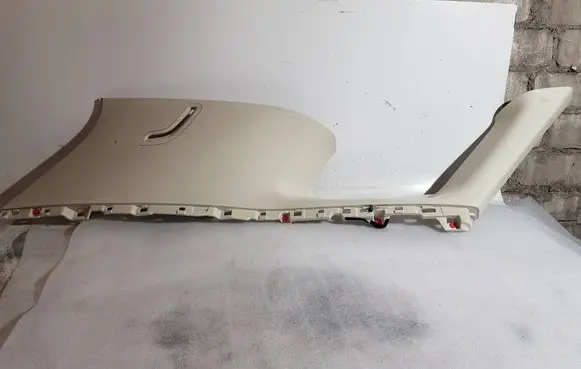 Lexus RX 450H (D)pillar trim (top) 6248048210 6248048220