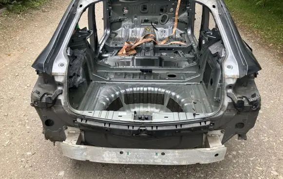 Opel Insignia B Rear bodywork DG9382