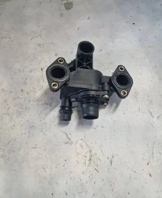 Citroen C6 Thermostat housing 