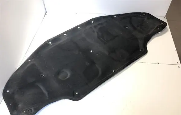 Engine bonnet/hood sound/heat insulation