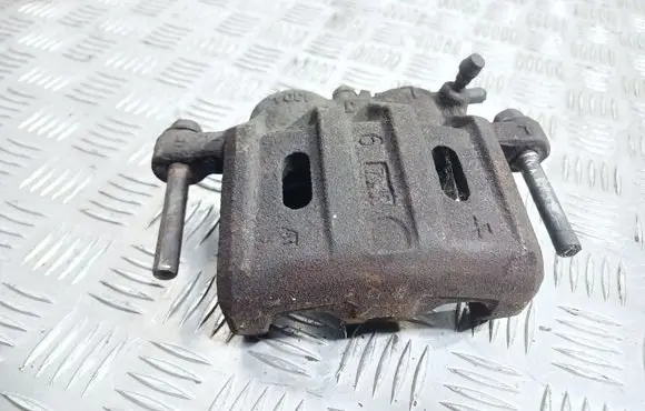 Mitsubishi Outlander Front brake caliper