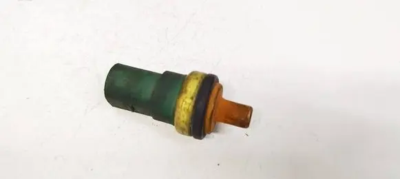 Volkswagen PASSAT B7 Coolant temperature sensor 