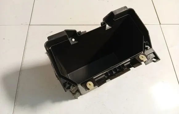 Volvo V50 Glove box 09491937