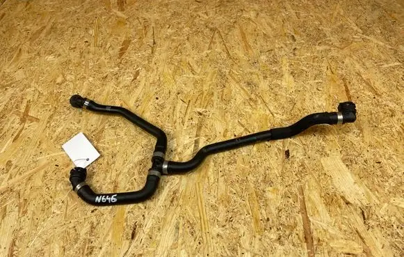 BMW 5 G30 G31 G38 Engine coolant pipe/hose 8602602