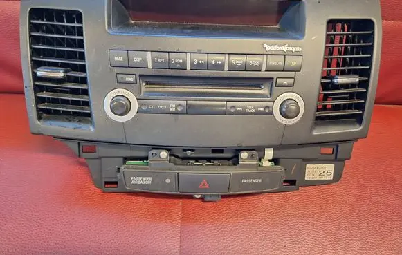 Mitsubishi Lancer X Radio/CD/DVD/GPS head unit 8002A405XA 8701A260 DY6MW7U593