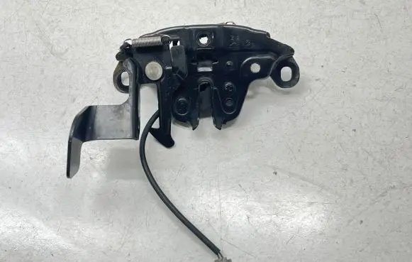 Nissan Pulsar Engine bonnet/hood lock/catch 656013ZL0A