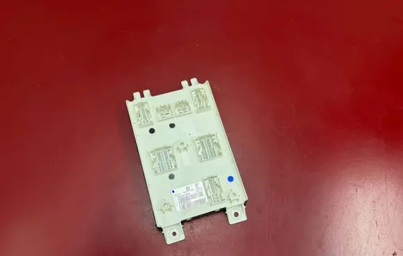 Chrysler Pacifica Comfort/convenience module 68360198AC 68360200AC P68360198AC