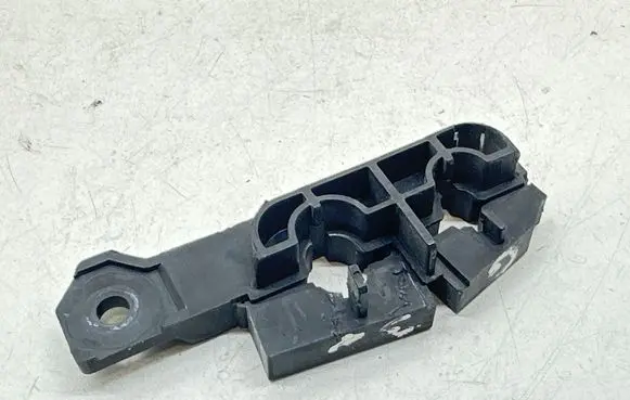 Infiniti G37 Radiator mount bracket 