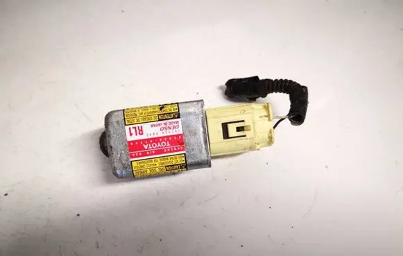 Toyota Prius (XW20) Airbag deployment crash/impact sensor 8986047040 89860-47040
