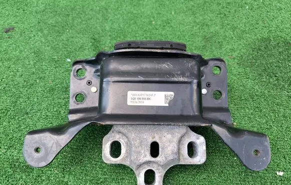 Volkswagen Golf VII Engine mount bracket 5Q0199555BK 19062018
