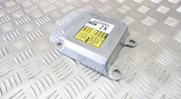 Lexus GS 250 350 300H 450H Airbag control unit/module 8917030C10