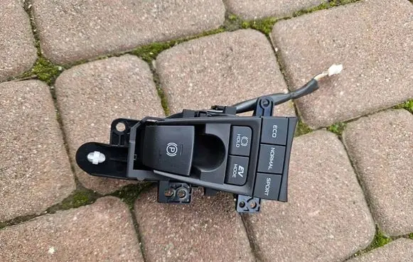 Toyota Camry VIII XV70 Handbrake/parking brake lever assembly 764-1P42- 75K150