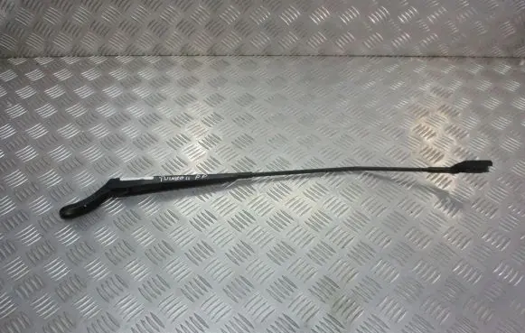 Renault Twingo II Front wiper blade arm