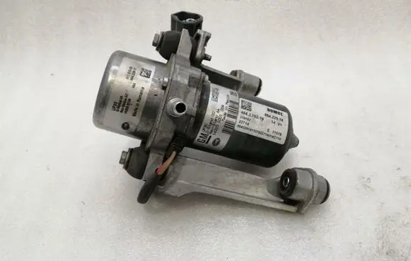 Chevrolet Corvette Vacuum pump 23451913