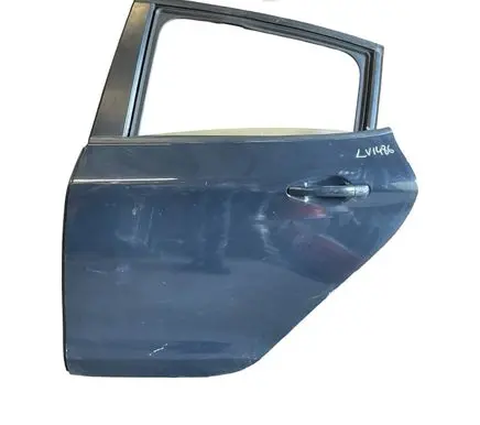 Peugeot 208 I Rear door