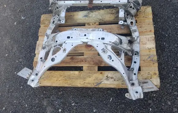 BMW 5 F10 F11 Front axle beam 